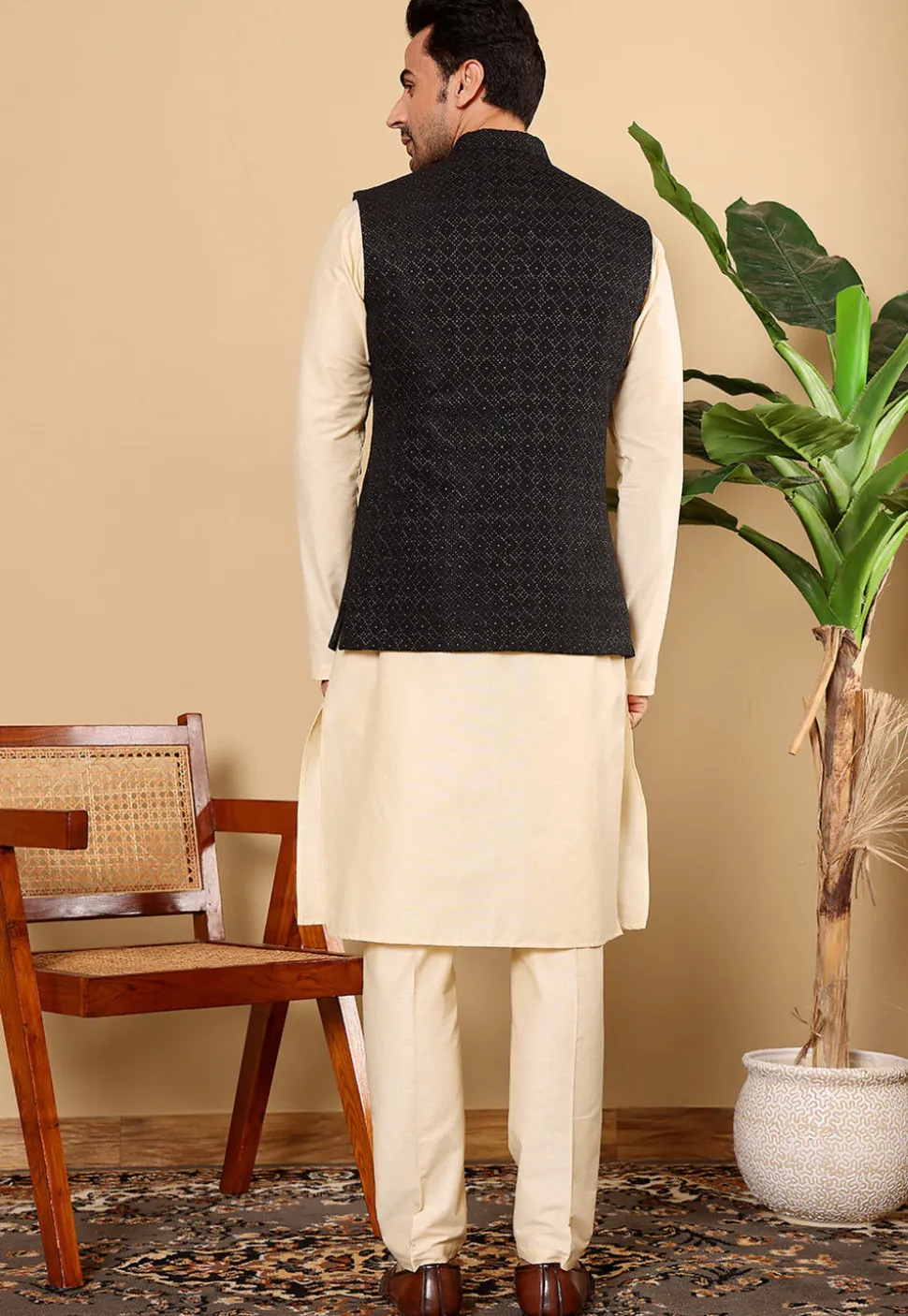 Woven Cotton Kurta Set in Light Beige and Black