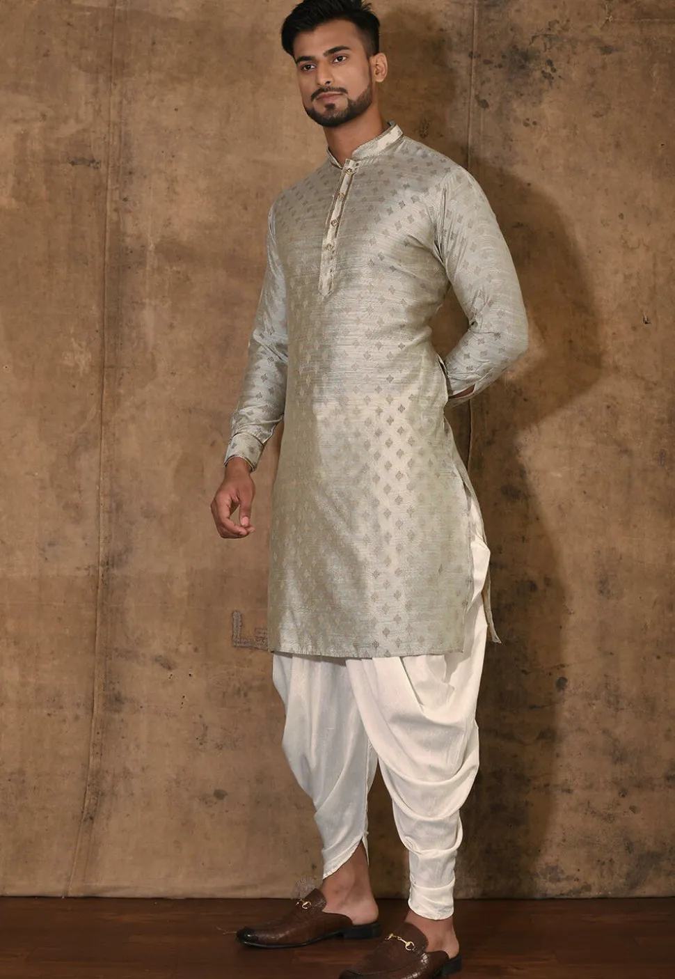 Woven Cotton Silk Jacquard Kurta Set in Grey Dual Tone