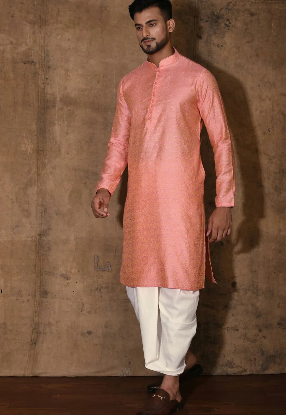 Woven Cotton Silk Jacquard Dhoti Kurta in Peach