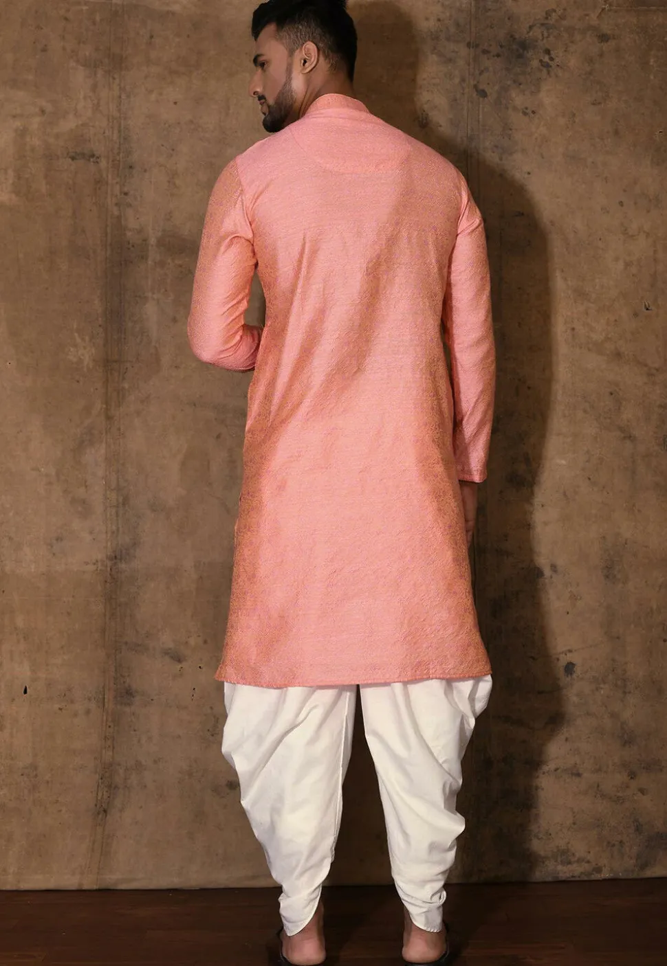 Woven Cotton Silk Jacquard Kurta Set in Peach