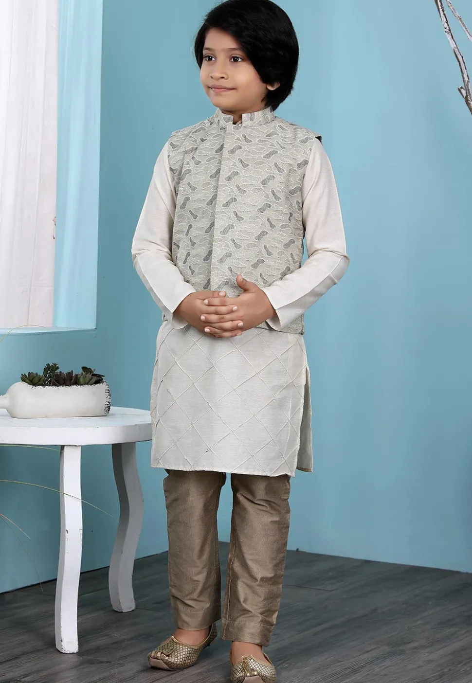 Woven Cotton Silk Kurta Jacket Set in Cream