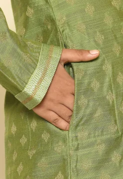 Woven Dupion Silk Kurta in Green