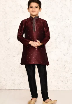 Woven Jute Silk Jacquard Kurta Set in Maroon