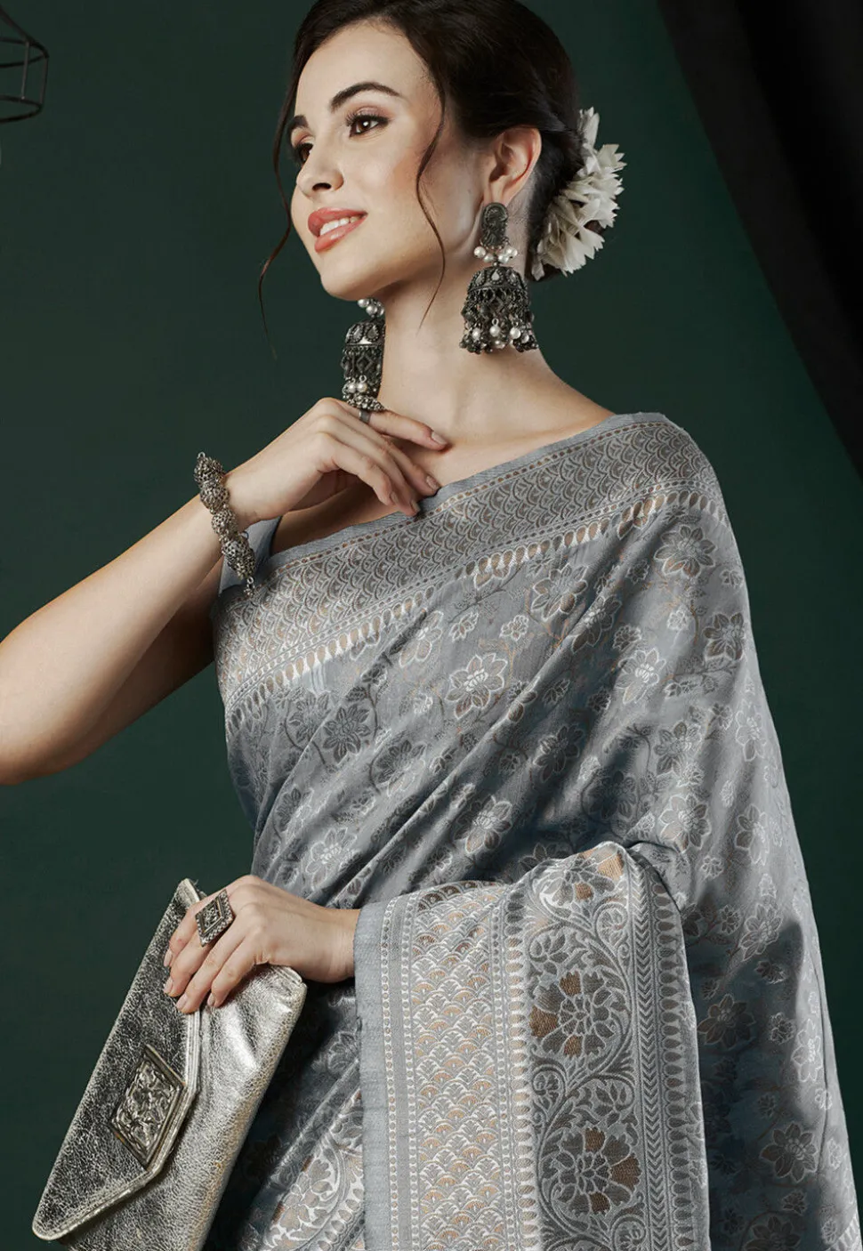 Woven Linen Saree in Grey