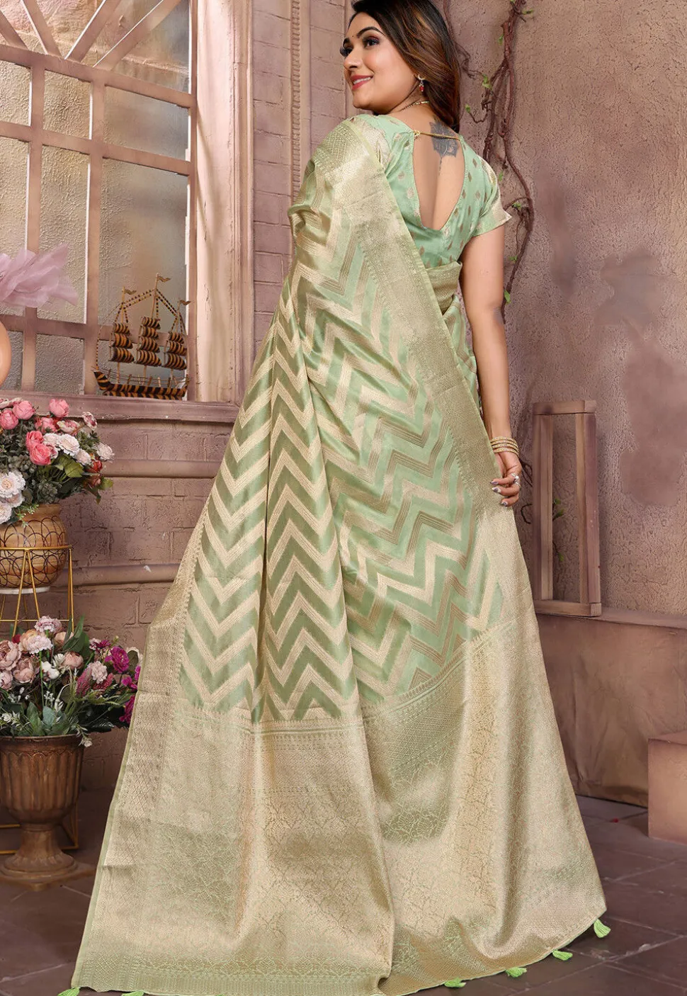 Woven Organza Saree in Light Green