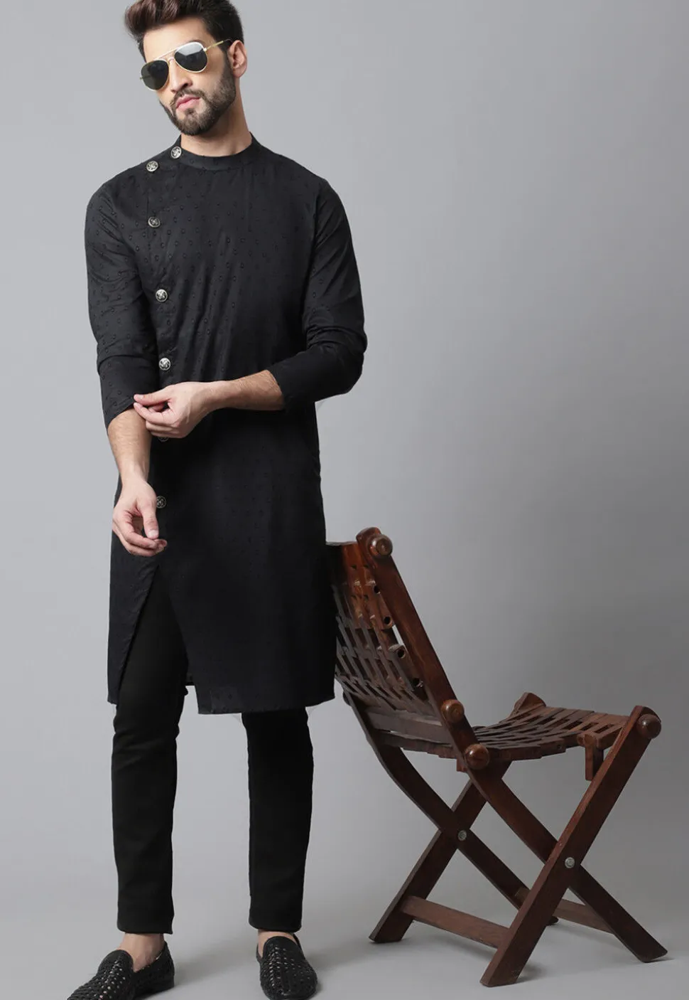Woven Pure Cotton Dobby Kurta in Black