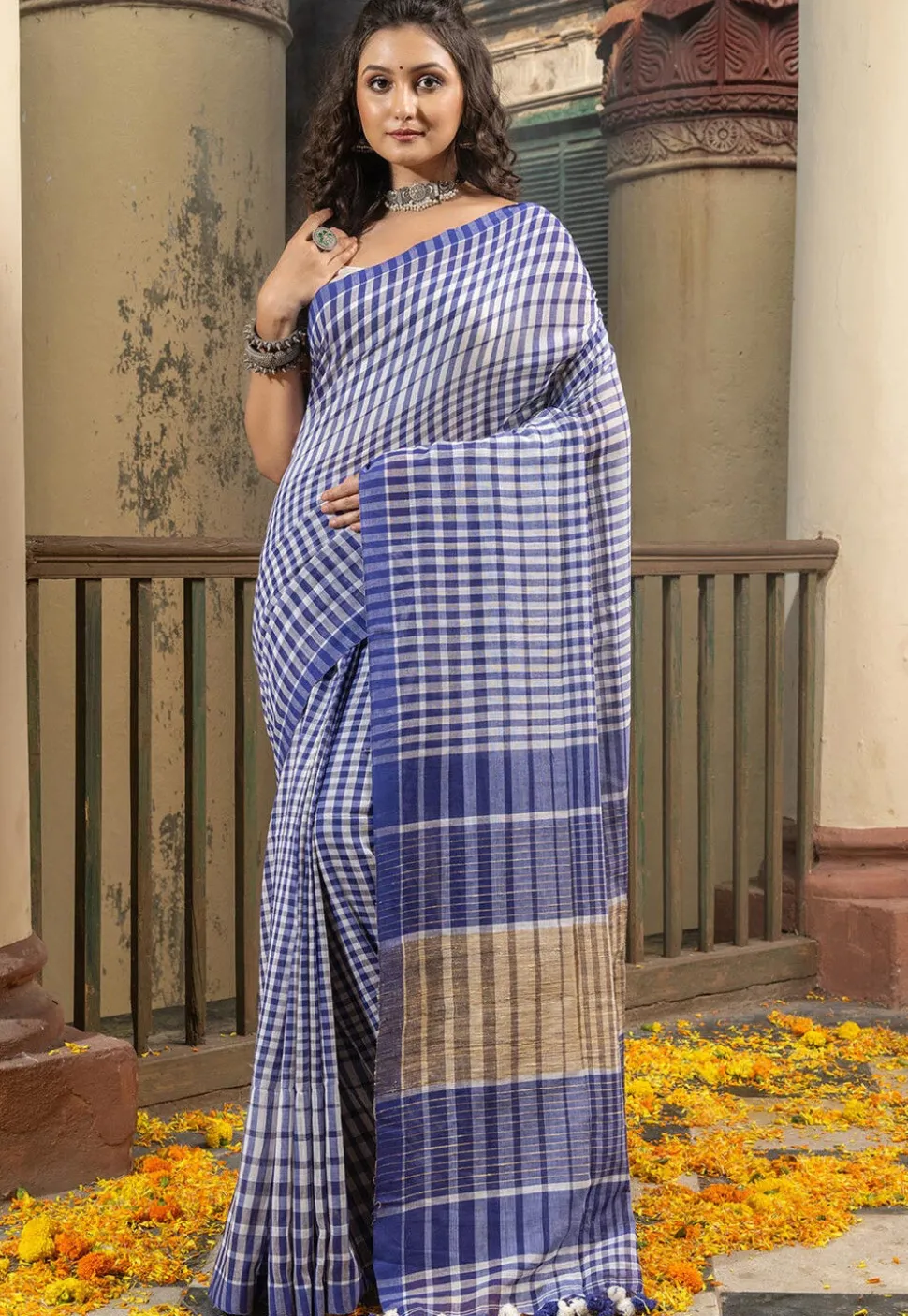 Woven Pure Cotton Saree in Navy Blue