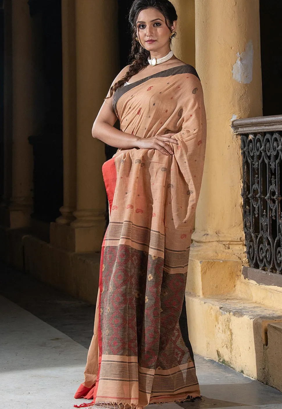Woven Pure Cotton Saree in Light Brown