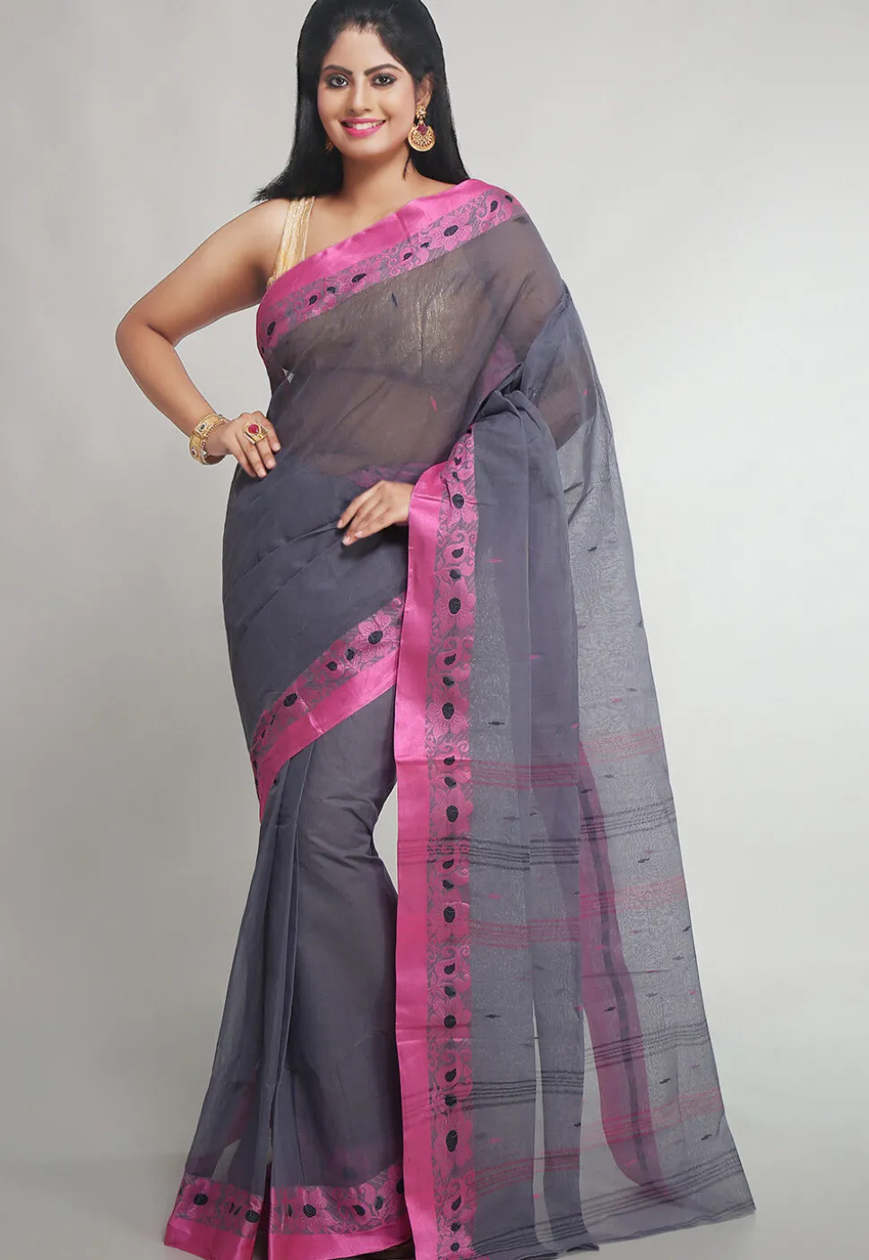 Woven Pure Cotton Tant Saree in Grey
