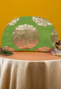Woven Pure Silk Clutch Bag in Light Green