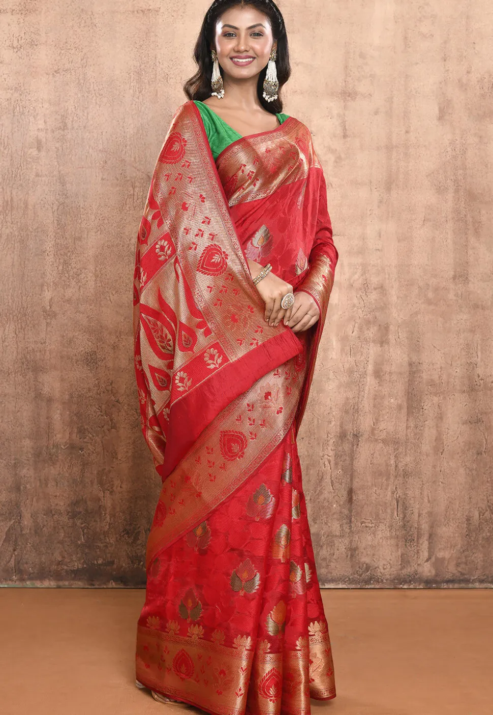 Woven Pure Silk Saree in Red