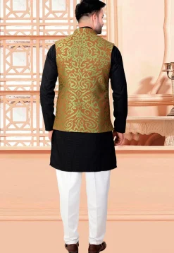 Woven Rayon Kurta Set in Black and Green
