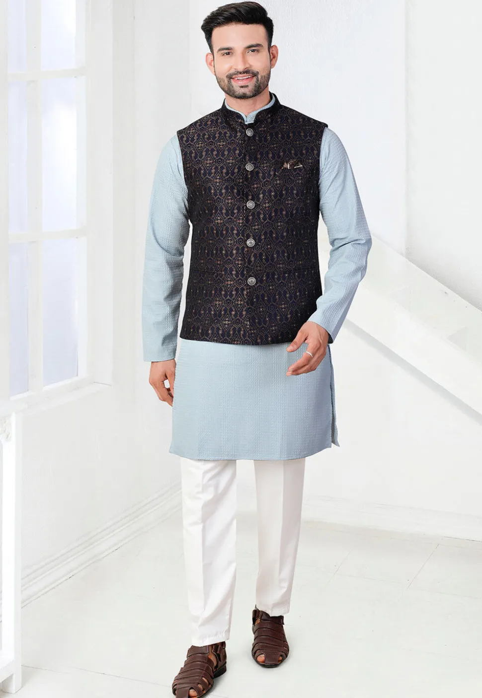 Woven Rayon Kurta Set in Blue