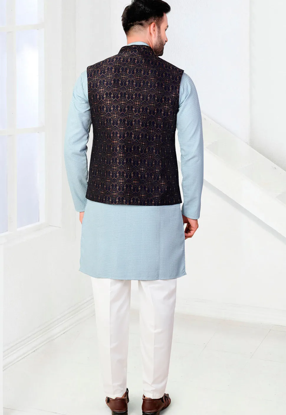 Woven Rayon Kurta Set in Blue