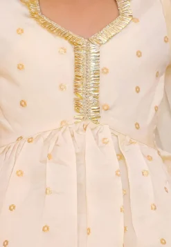 Woven Taffeta Silk Jacquard in Cream