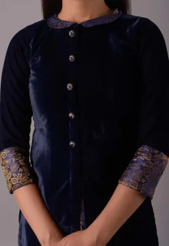 Woven Velvet Front Slit Kurta Set in Navy Blue